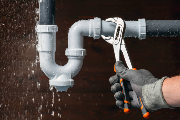 Professional Drain Cleaning technician working in Virgin, UT